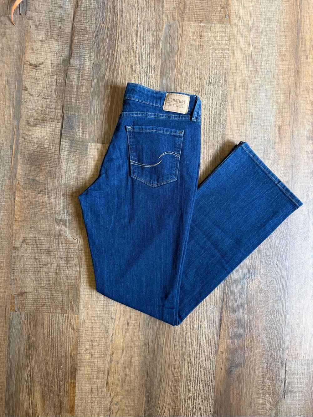 Signature by Levi Strauss Classic Bootcut Jean